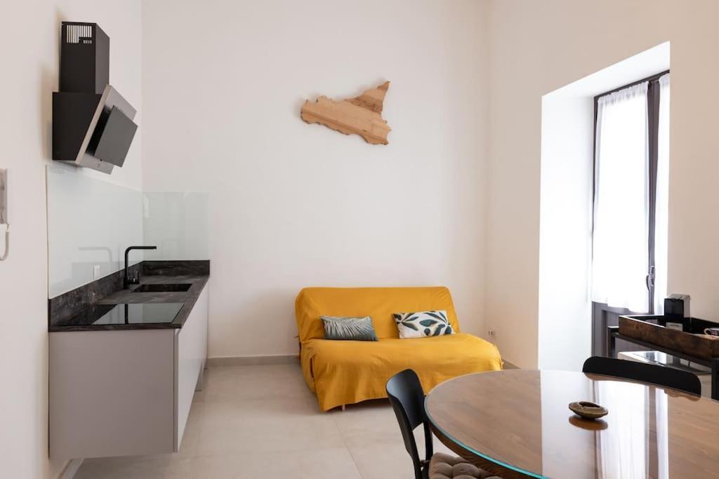 Collegiata Apartment - Catania Downtown Εξωτερικό φωτογραφία